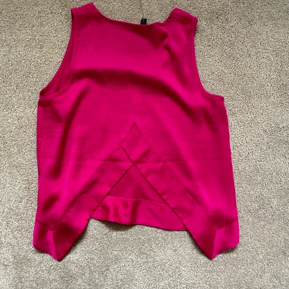 Express hot pink sleeveless open back top - Picture 3 of 4
